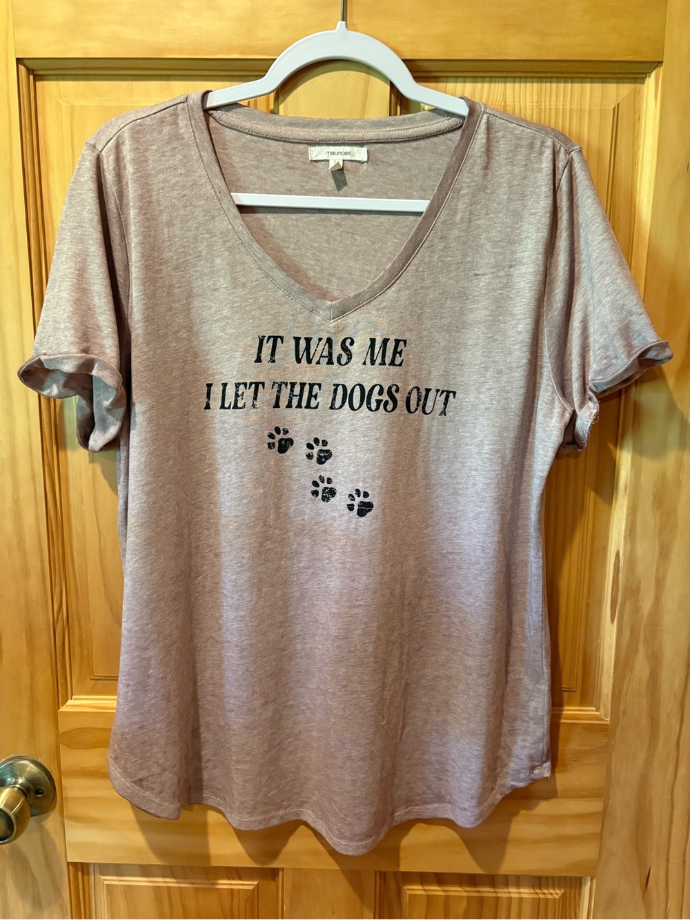 Maurices "I Let The Dogs Out" V-Neck Graphic Tee women’s L